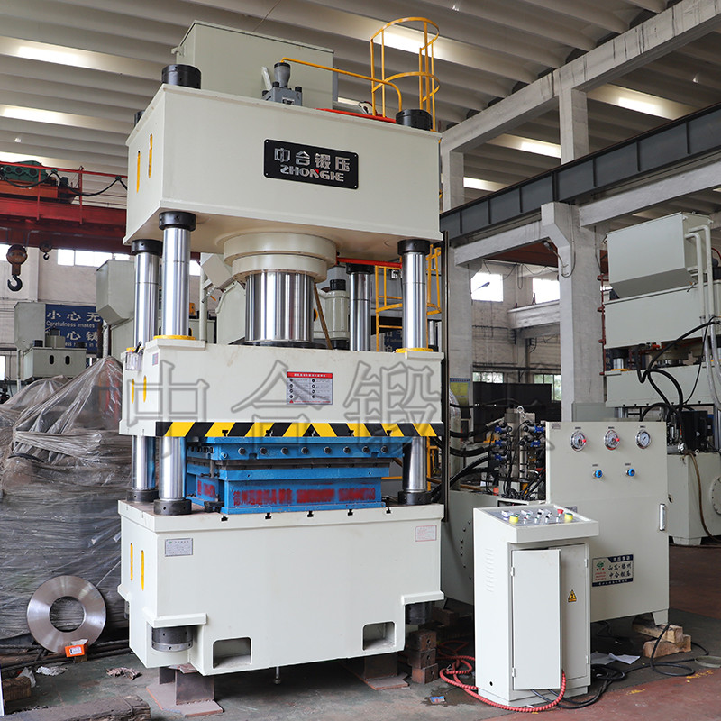 巧克力水箱板成型液压机