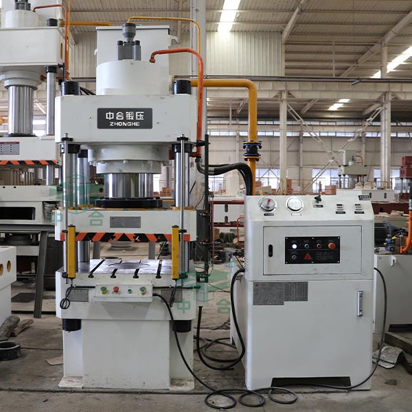 四柱压力机.jpg 四柱压力机.jpg