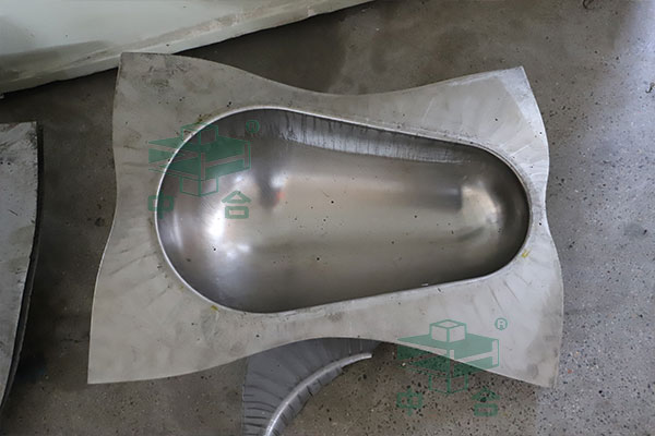 不锈钢蹲便器拉伸件.jpg