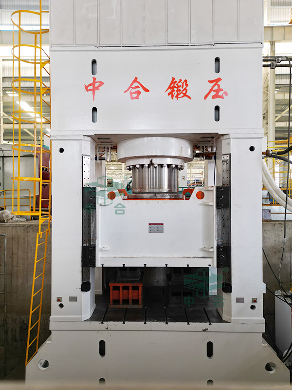 2500吨框架式液压机.jpg