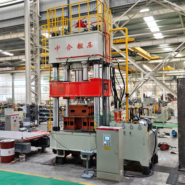 800吨封头液压机.jpg