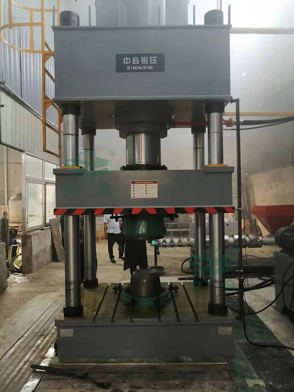 500吨塑料花盆成型液压机.jpg 500吨塑料花盆成型液压机.jpg