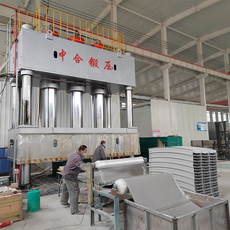 58813aee8df4ed中合.jpg